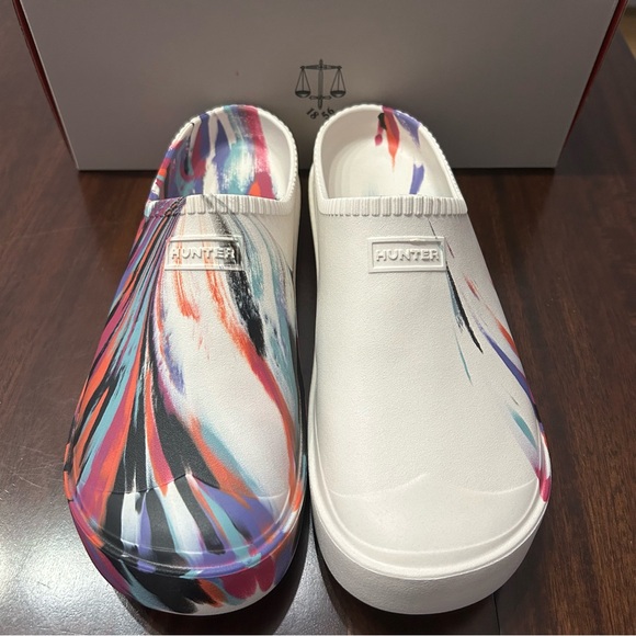 HUNTER • NEW IN BOX Unisex In and Out Bloom Algae Marble Foam Clogs - Picture 7 of 10